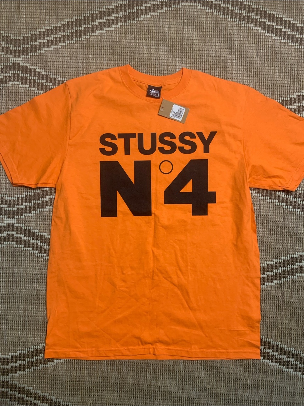 No.4 TEE
